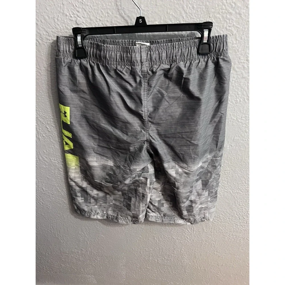 Boys Gray Under Armour YXL‎ Shorts Swim Trunks Shorts